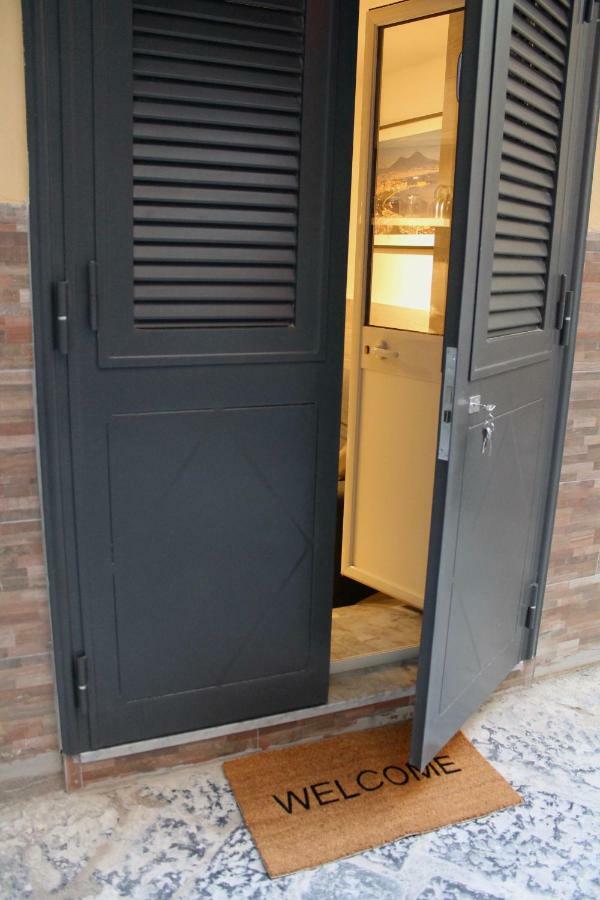The Twins' House Museo Villa Naples Luaran gambar